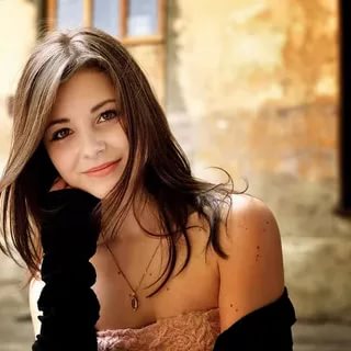 hvem er janelle dating 2018